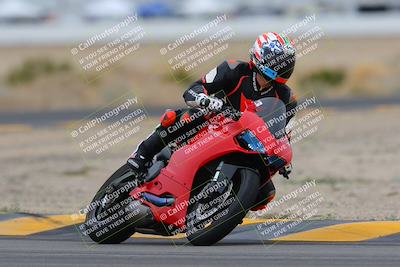 media/Jan-14-2023-SoCal Trackdays (Sat) [[497694156f]]/Turn 4 Set 1 (1020am)/